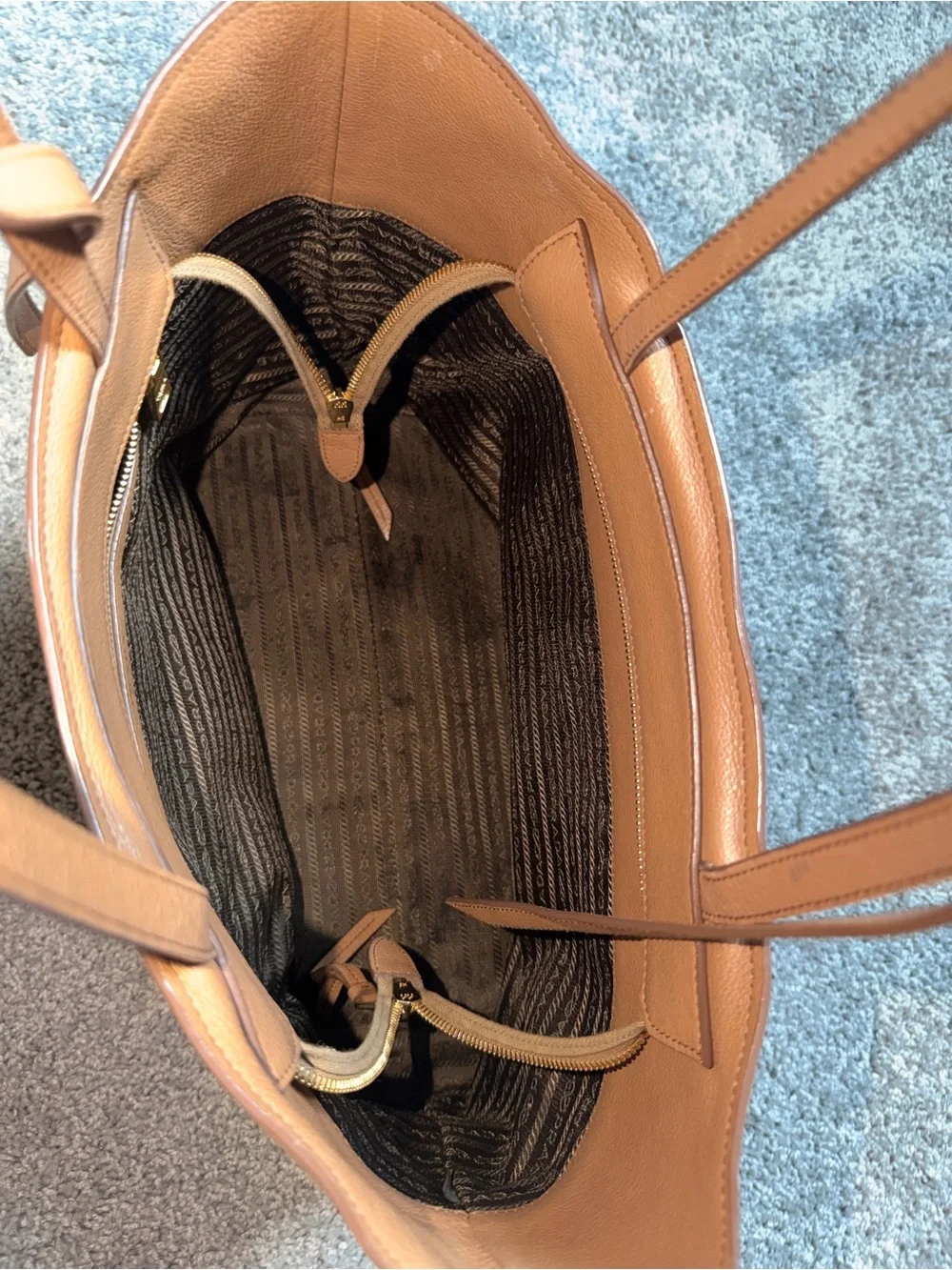Vitello Daino Leather Vitello Daino Front Pocket Tote